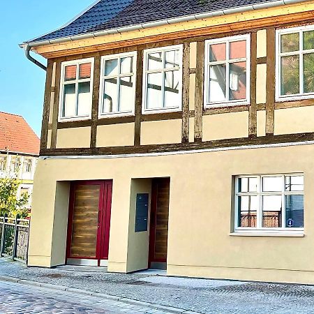 Stilvolle, Zentrale Ferienwohnung Bocksbruecke Mit Parkplatz 萨尔茨韦德尔 外观 照片